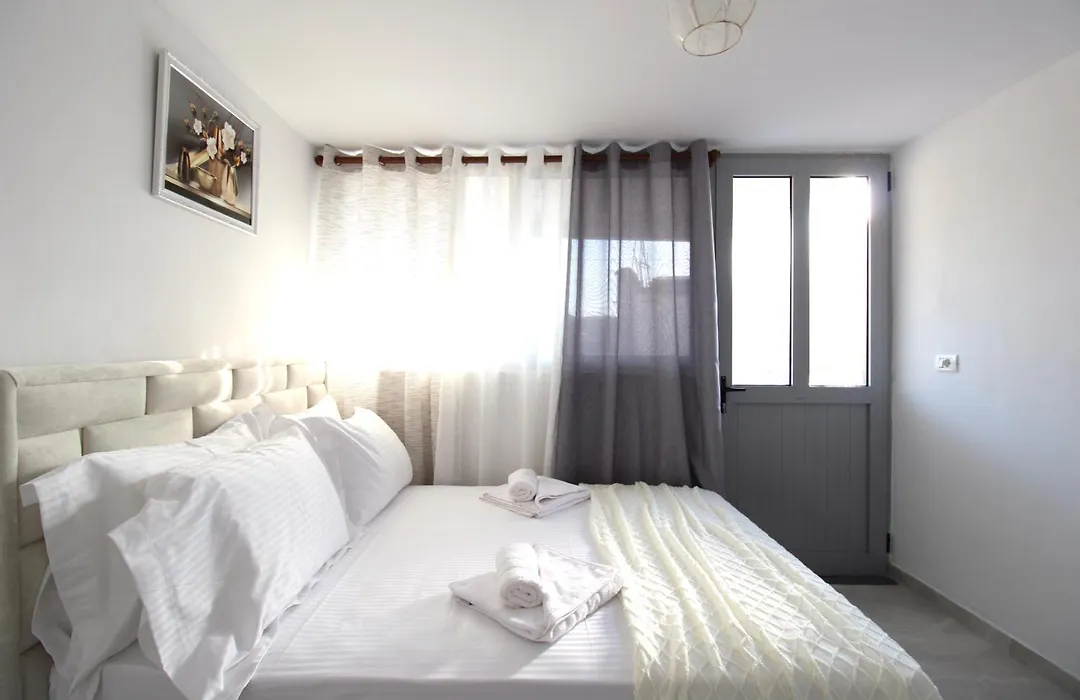 Poda Houses-1