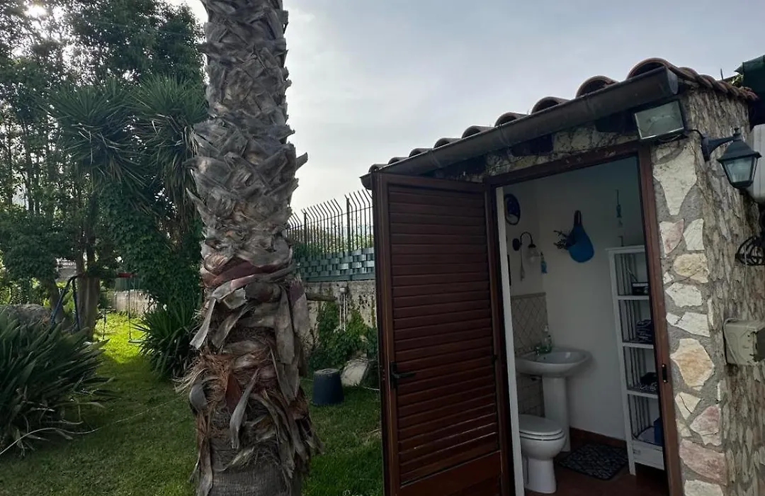 Villa Inserra Deluxe-1