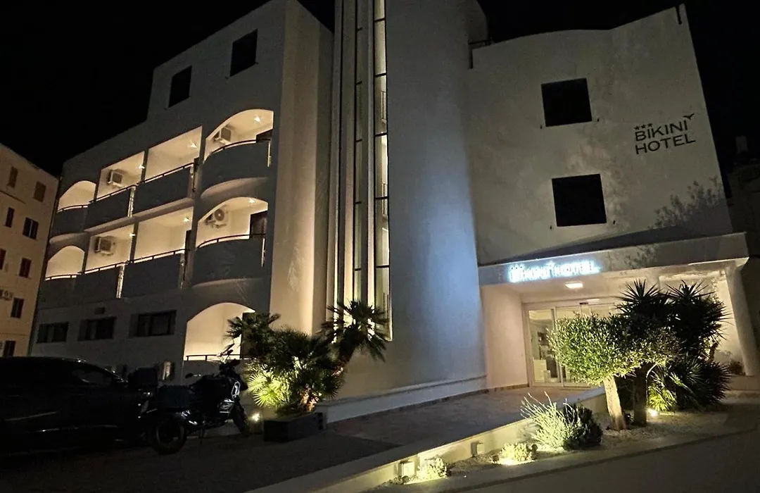 Bikini Hotel-1