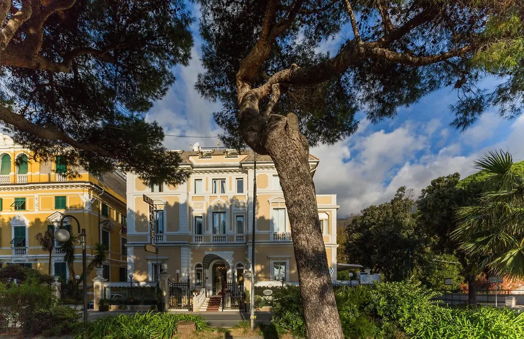 Ena Hotel-1