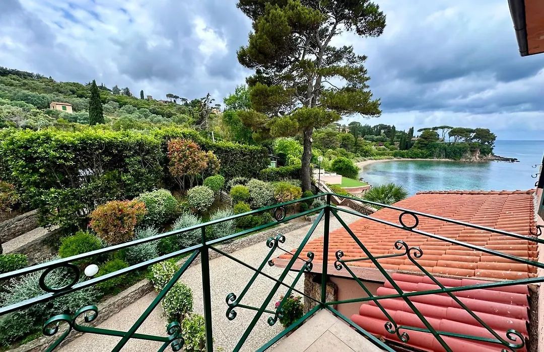 Hotel Villa Domizia-1
