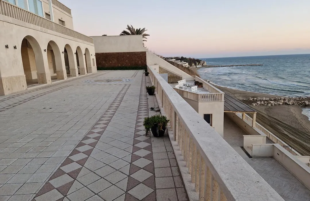 Il paradiso sul mare-1