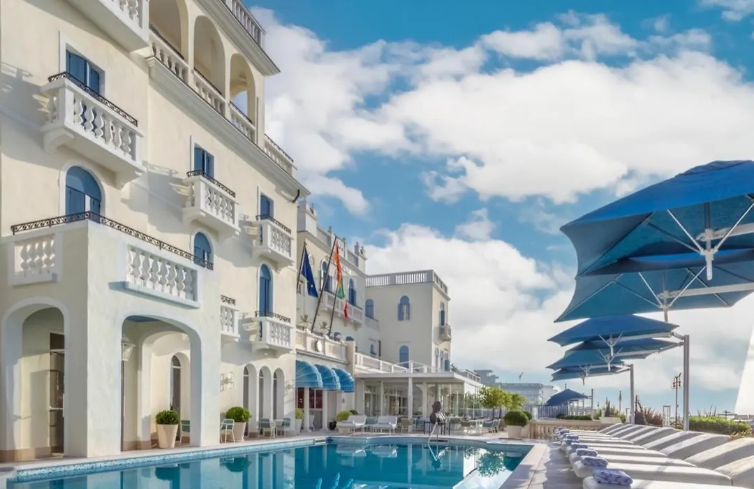 Casa Bianca Al Mare-1