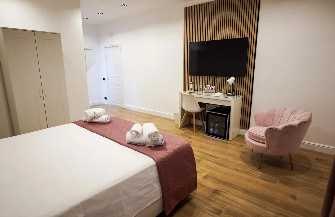 Luxury Room-1