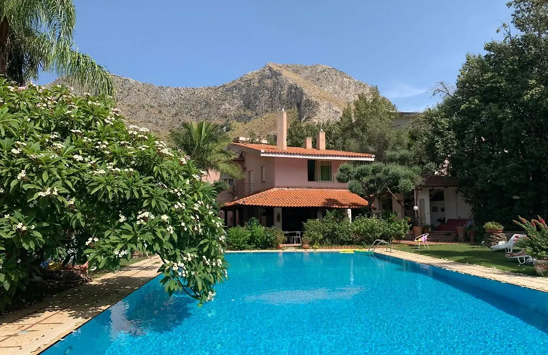 Villa Megna - Green Paradise B&B-1