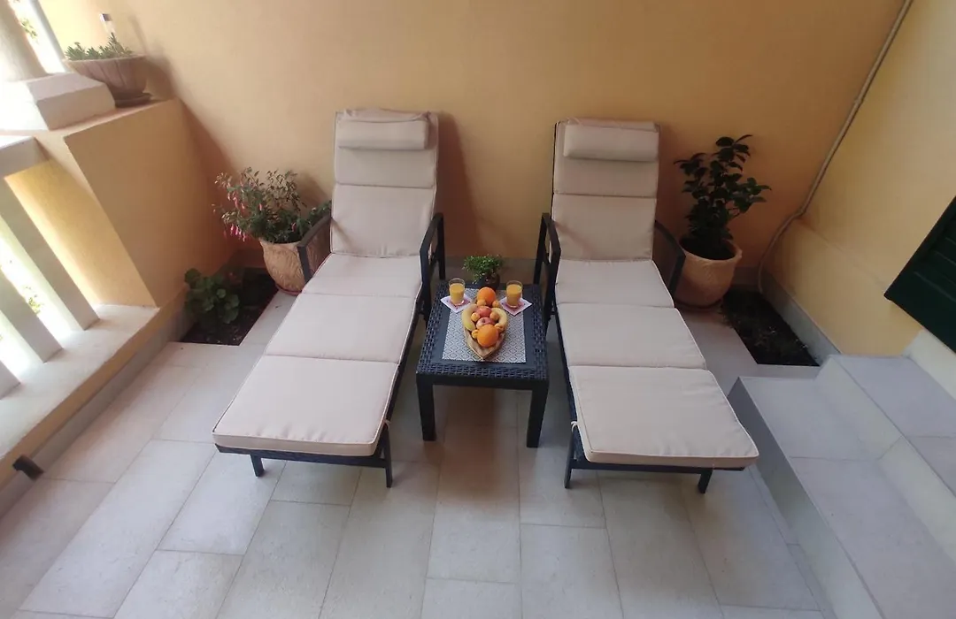 Room Porat 2 With Private Terrace-1