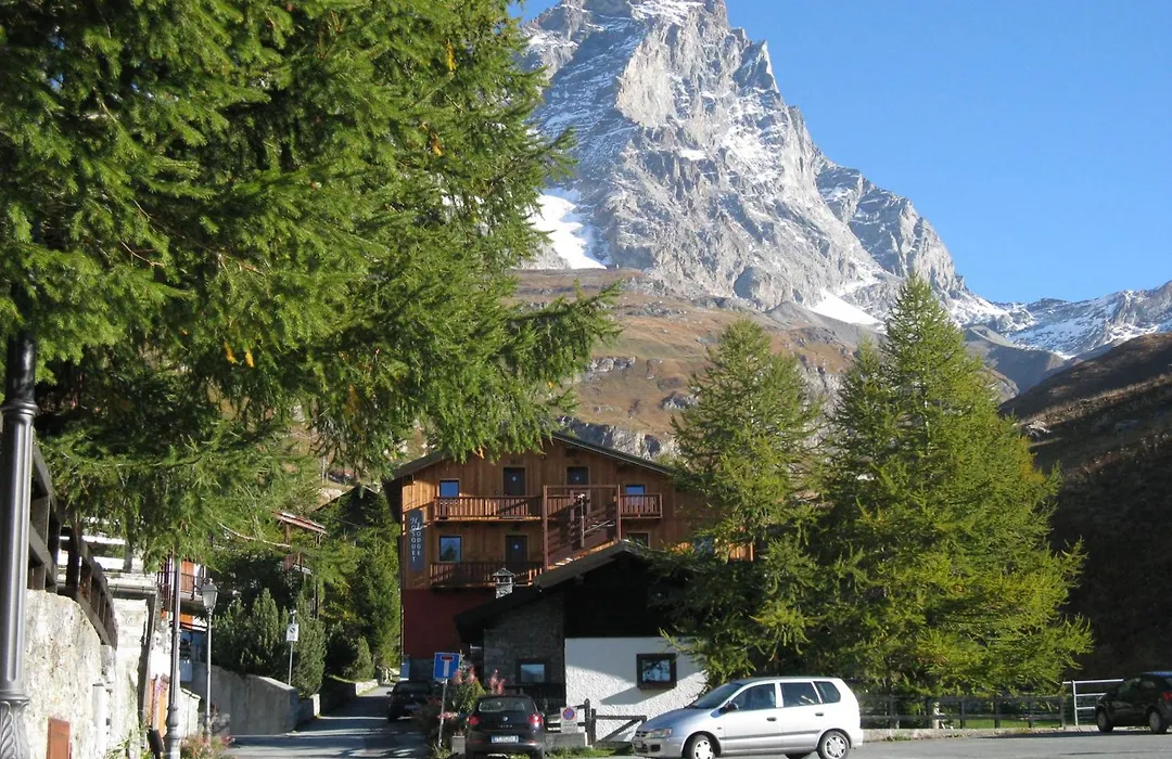 Hosquet Lodge-1