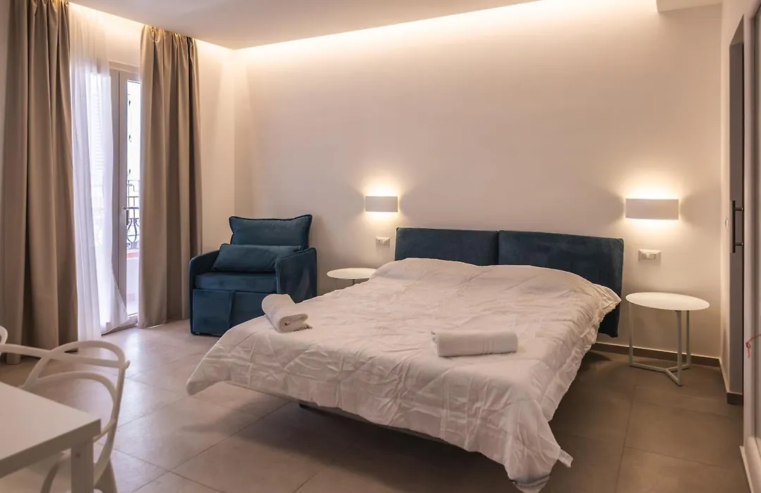 Atena Room-1