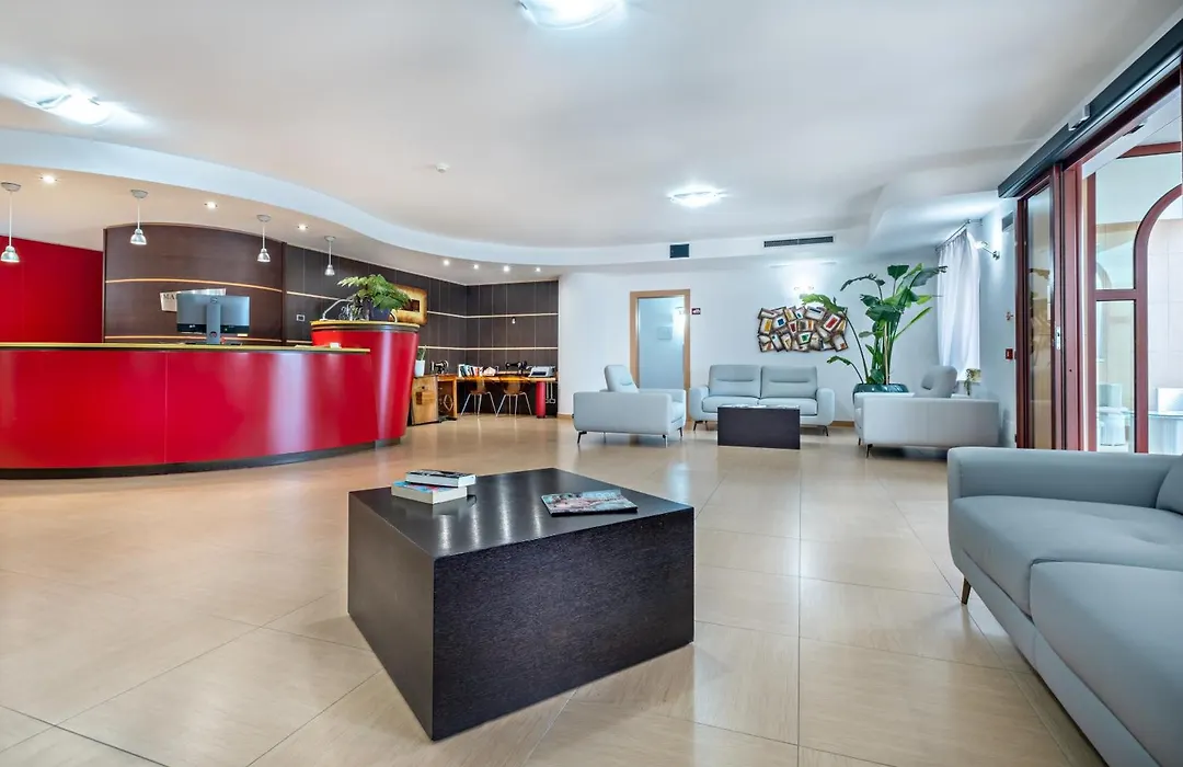 Marc Hotel-1