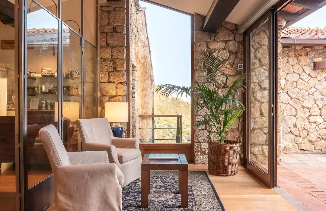 Boutique Hotel Torre Di Cala Piccola-1