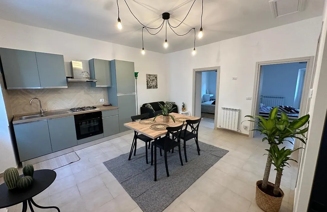 Clarissa Guest House via di Mezzo 194-1