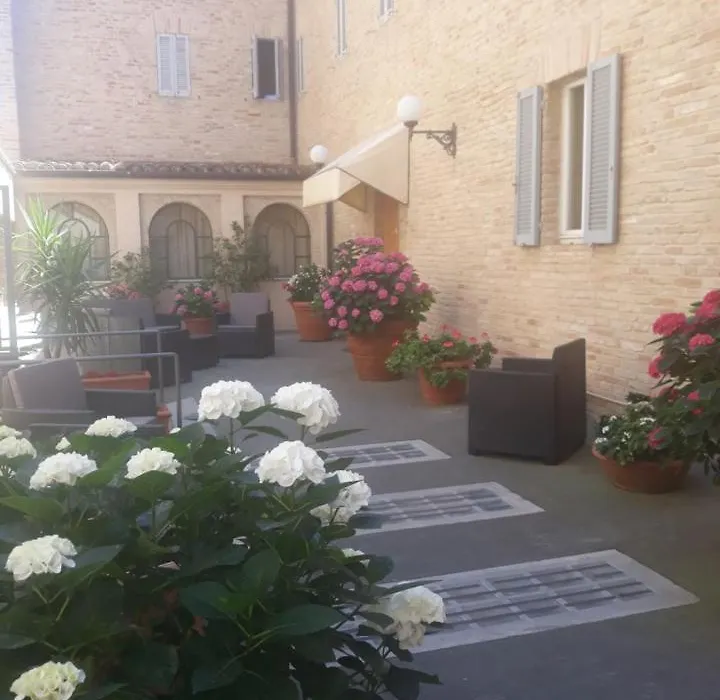 Hotel Madonna di Loreto-1