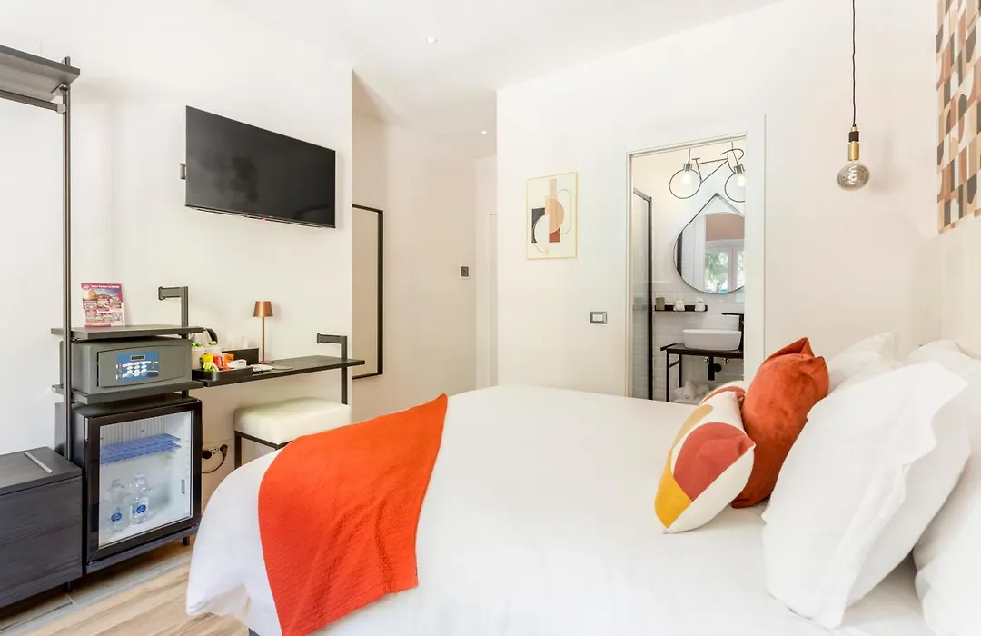 Romi Suite-1