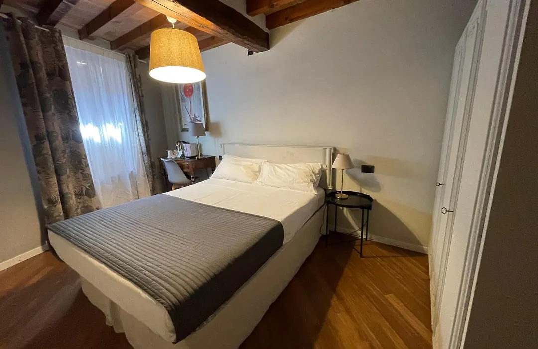 Le Camere di Bsuites Affittacamere-1