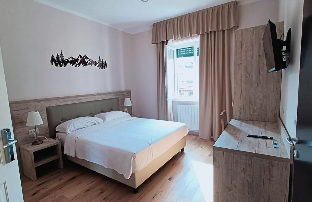 Guesthouse Central Station Group - Via Ponte Seveso 18-1