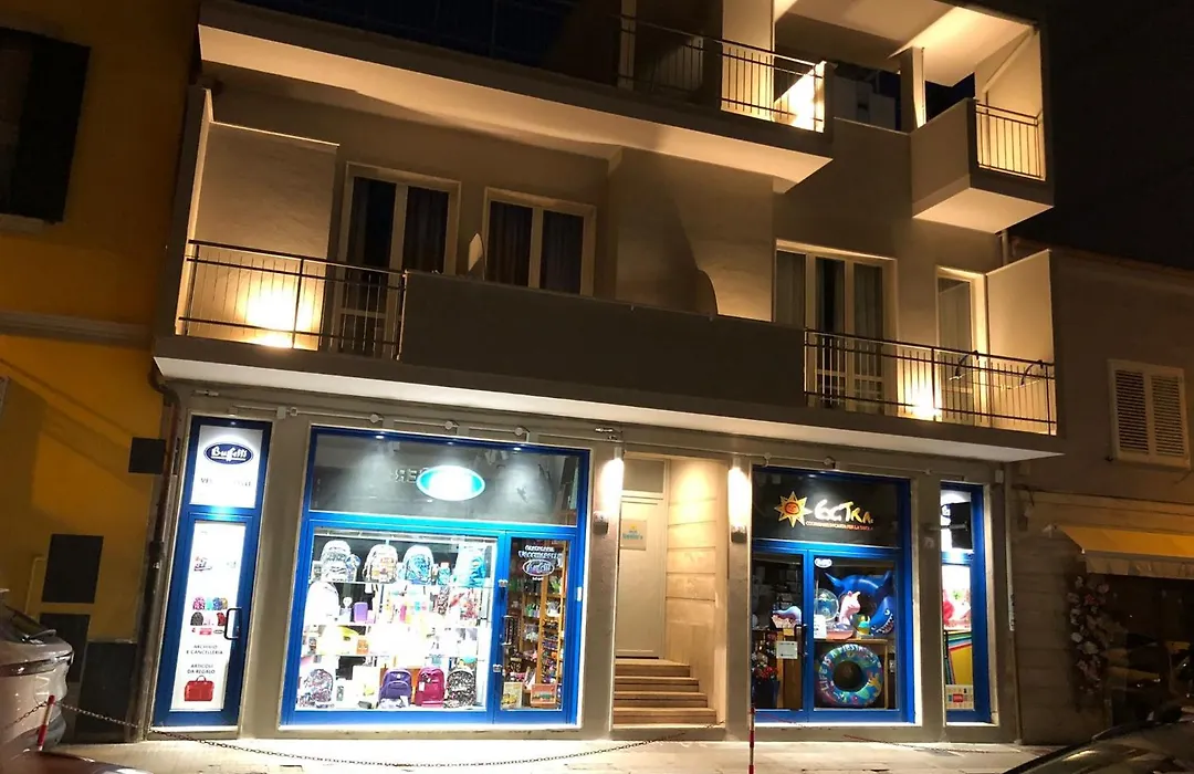 Ilenia'S Boutique Rooms-1