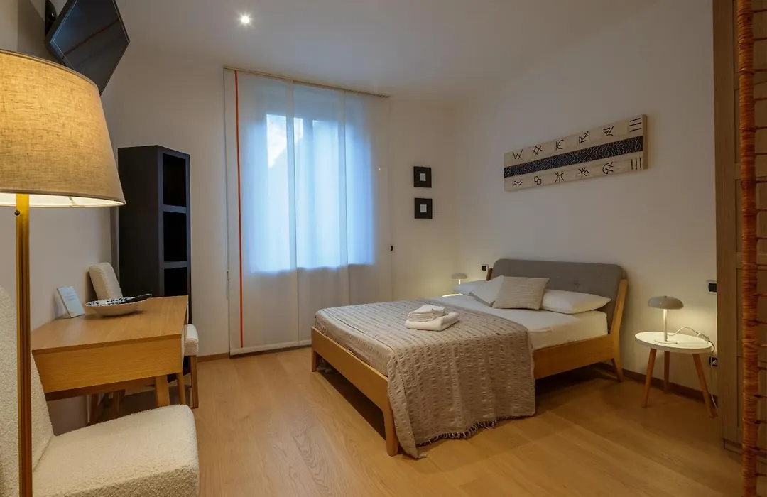 Interno 711-1