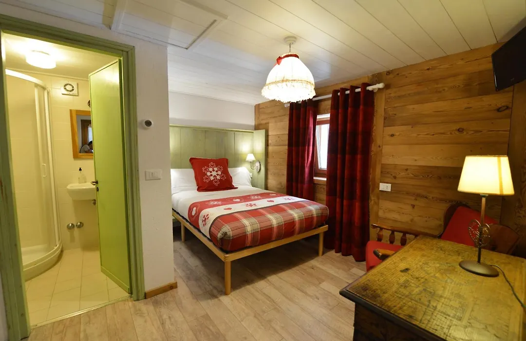Hotel Petit Dahu - Chambres Et Restaurant-1