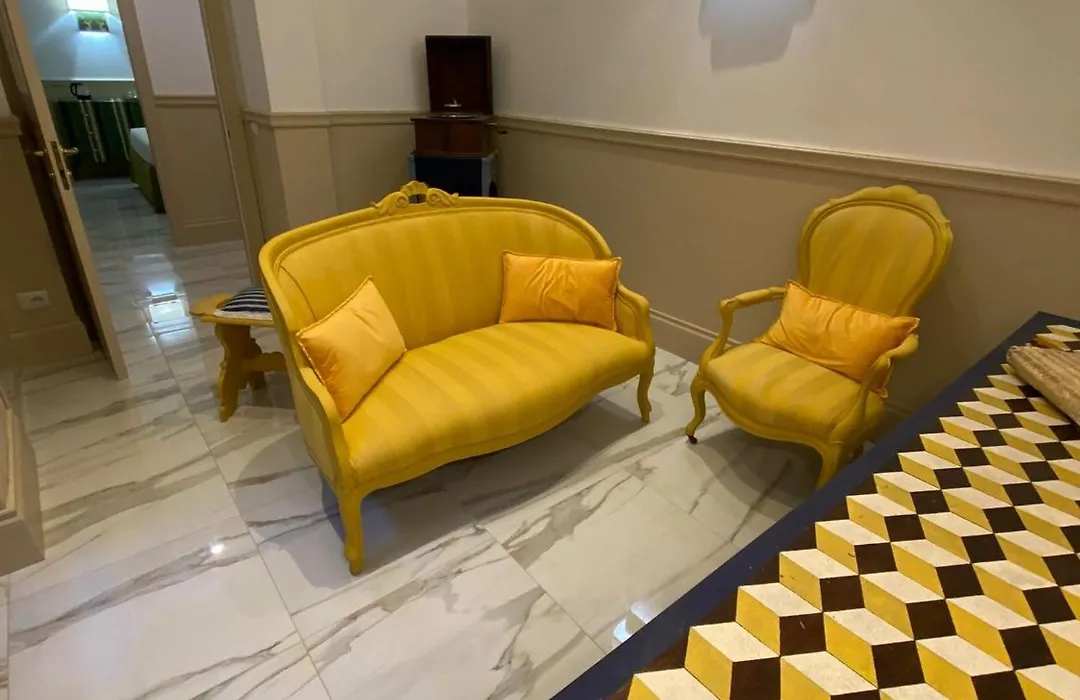 Cozy Luxury Room Pantheon-1