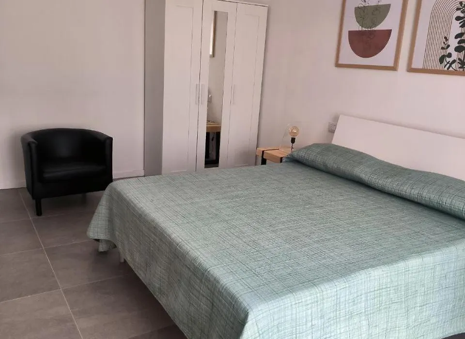 Room 48 Bologna-1