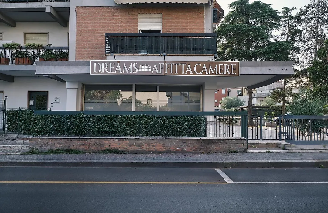 Dreams Verona-1