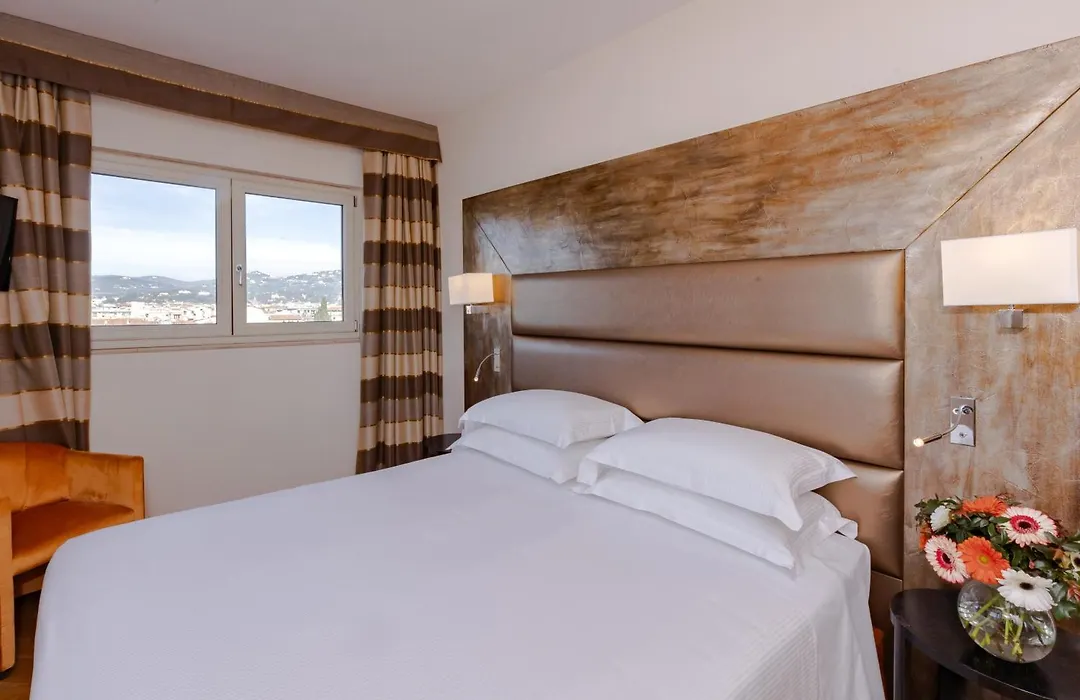 Fh55 Med Executive Hotel-1