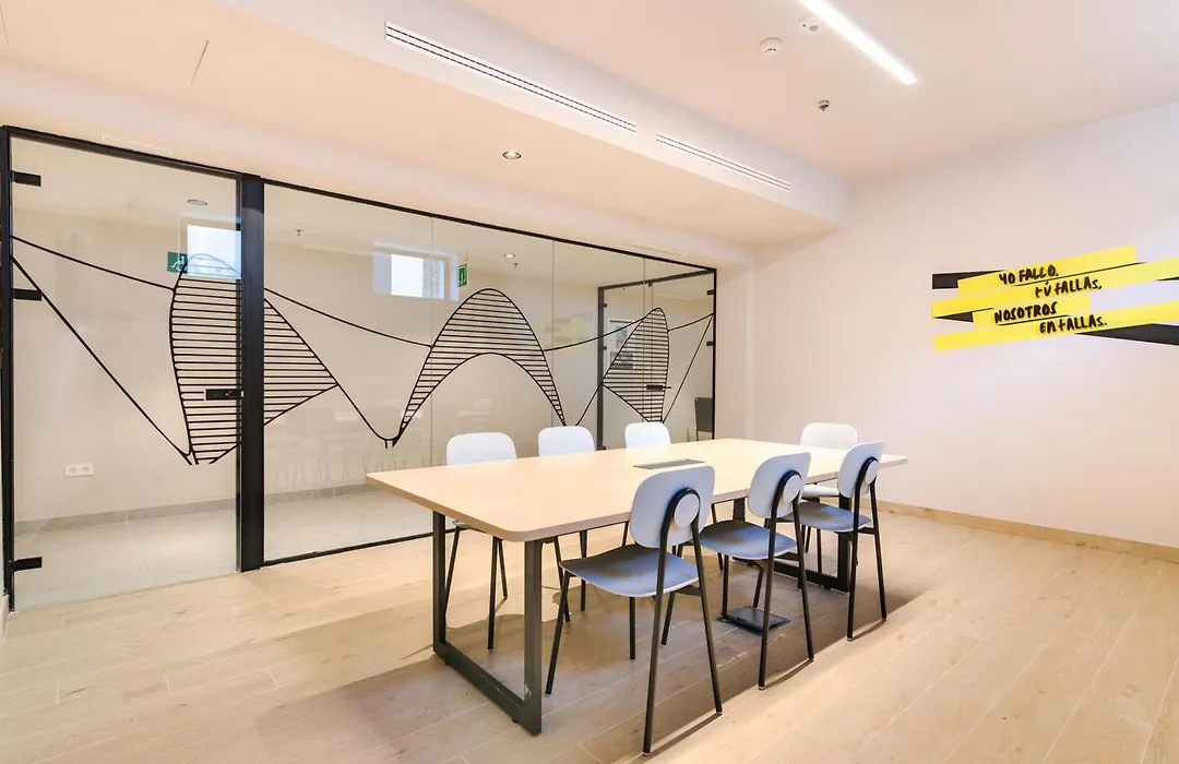 Livensa Living Studios Valencia Viveros-1