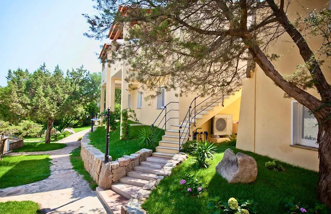 Isa-Residence With Swimming-Pool In Porto Rotondo At Only 500 M From The Beach-1
