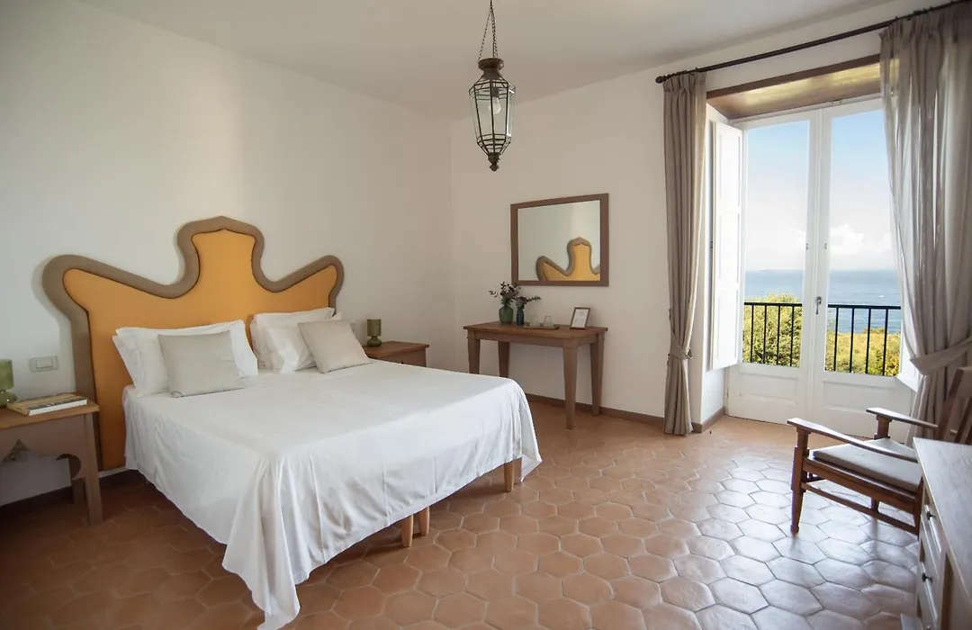 Villa Puolo – With Private Sea Access-1