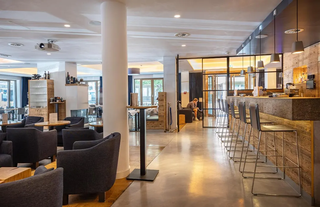 VI Vadi Hotel Bayer 89-1