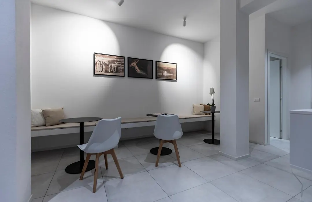 Dantis Rooms-1