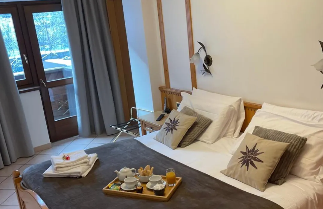 Hotel Valle Verde - Rent Ski & Bike-1