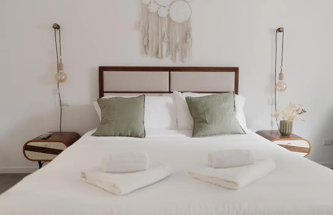 Zoe Vatican Rooms-1