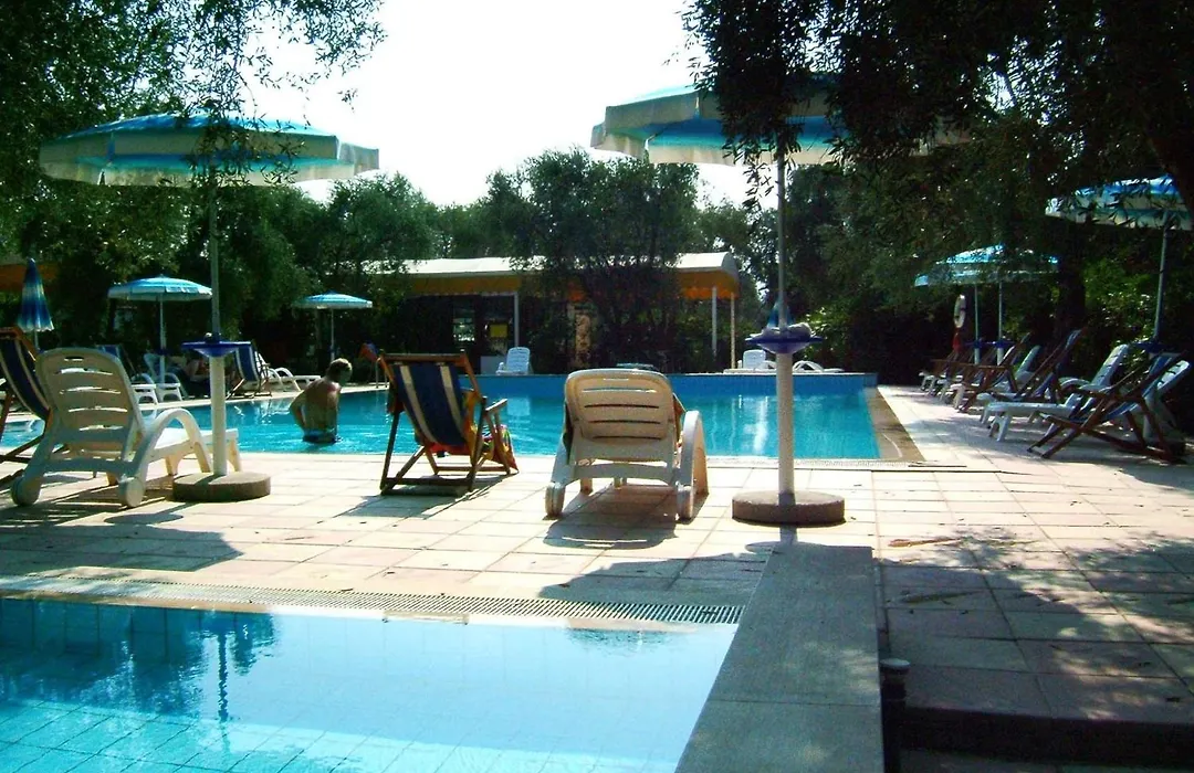 Residence Baia Del Gallo-1