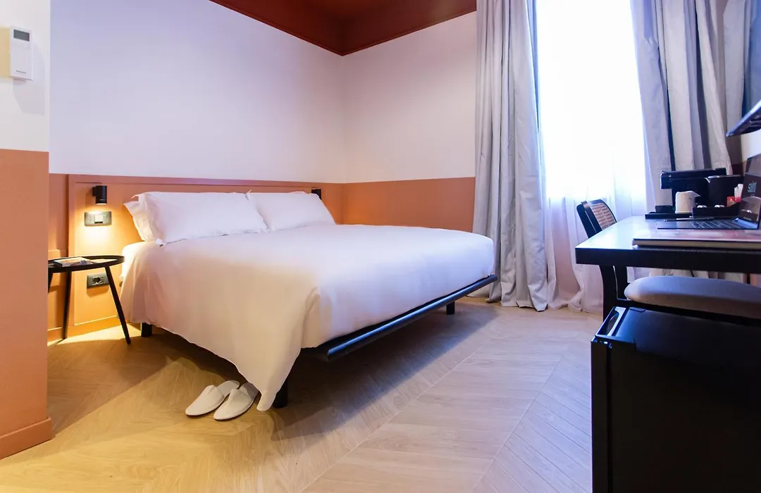Saint Suites-1