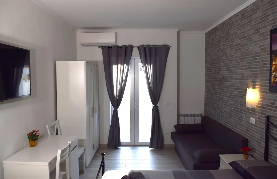 Sweet Dream Rome Airport Rooms-1