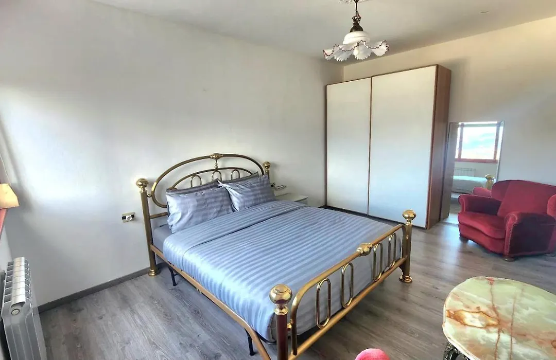 Ramzy Genova Home-1