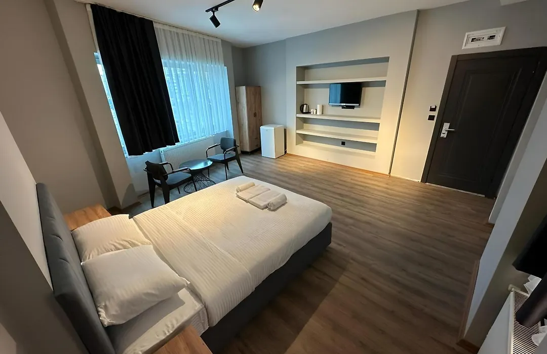 Lucca Suites Hotel-1