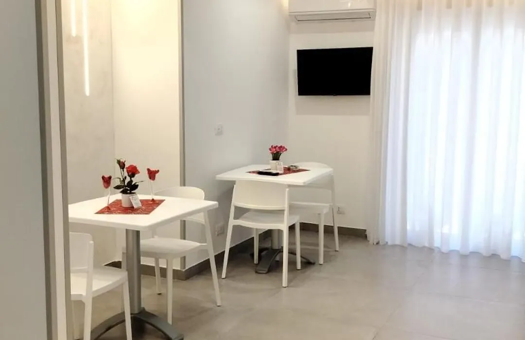 Bijou Rooms-1