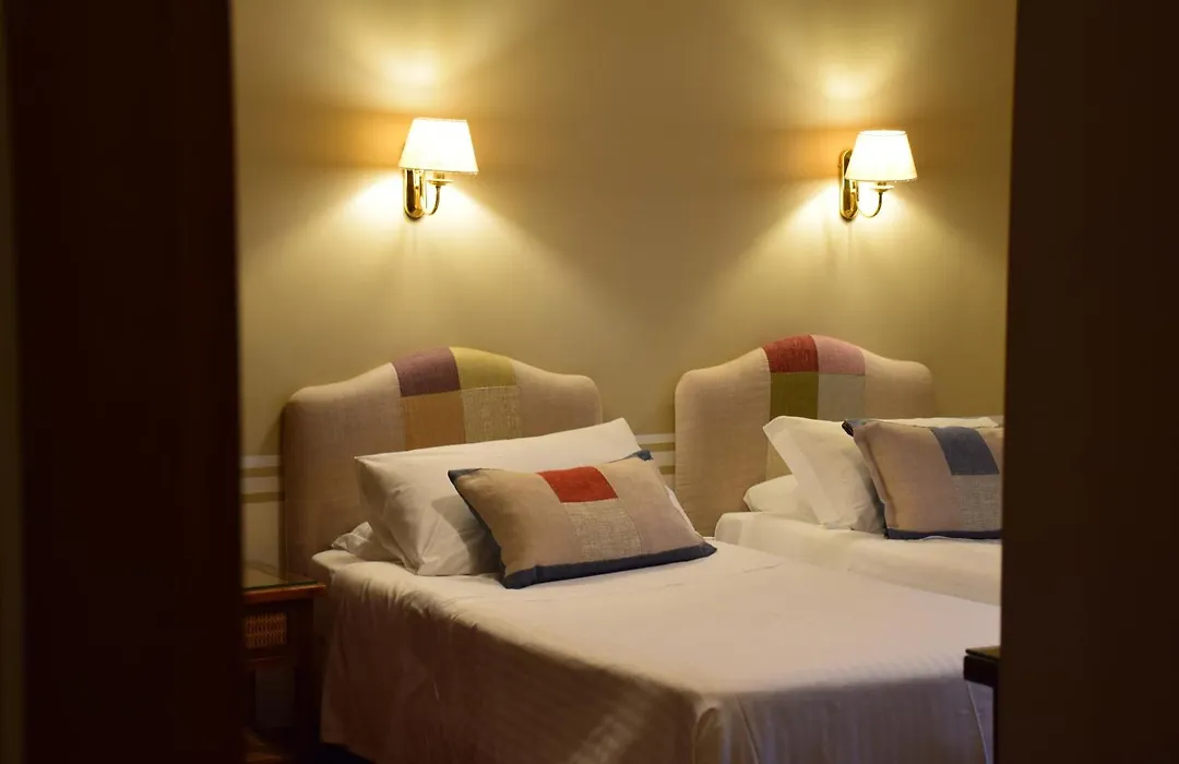 Hotel Lancelot-1