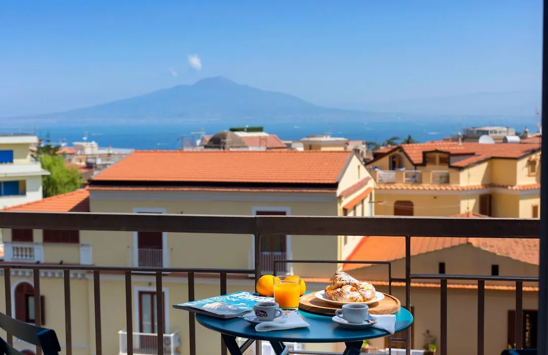 Lumar Luxury Sorrento-1