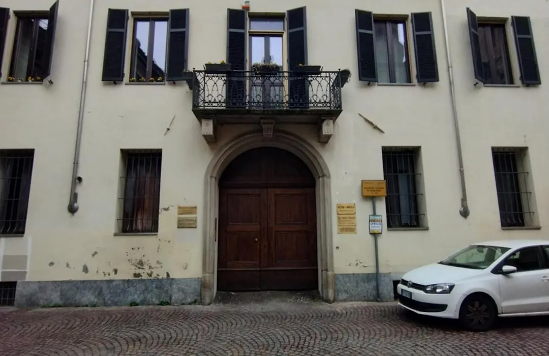 Palazzo Cusani Charming Rooms-1