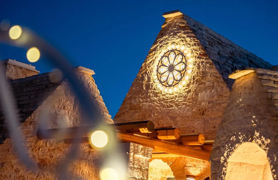 Trulli di V E N E R E-1