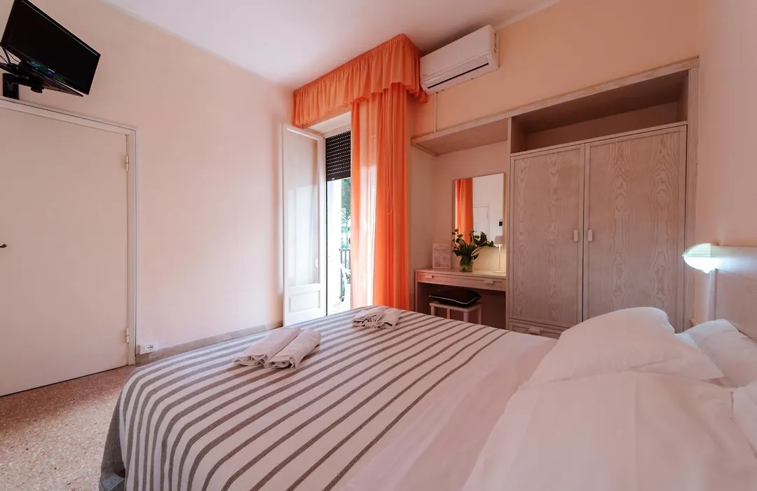 Frank'S Hotel-1
