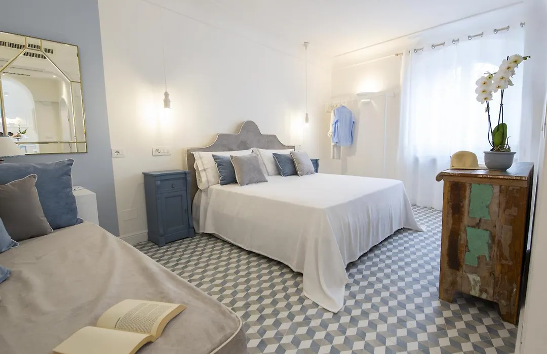 Casa Lucia Relaxing Rooms-1
