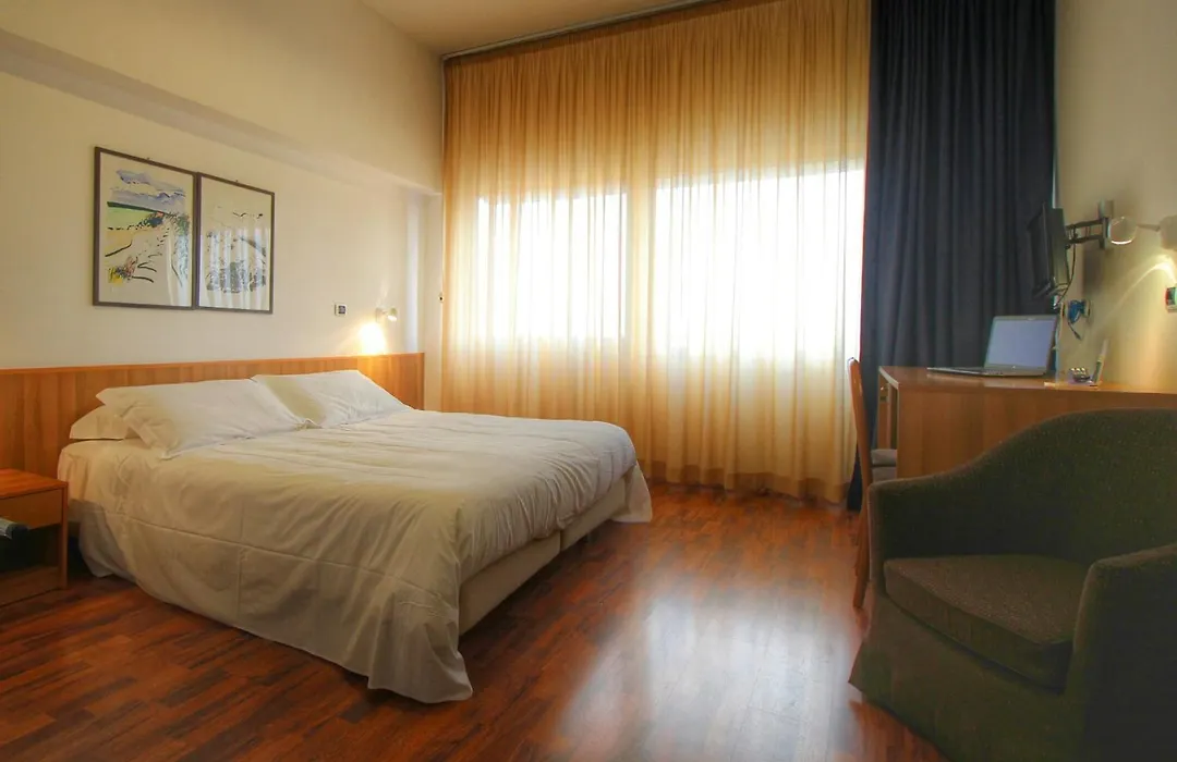 Hotel Majesty Bari-1