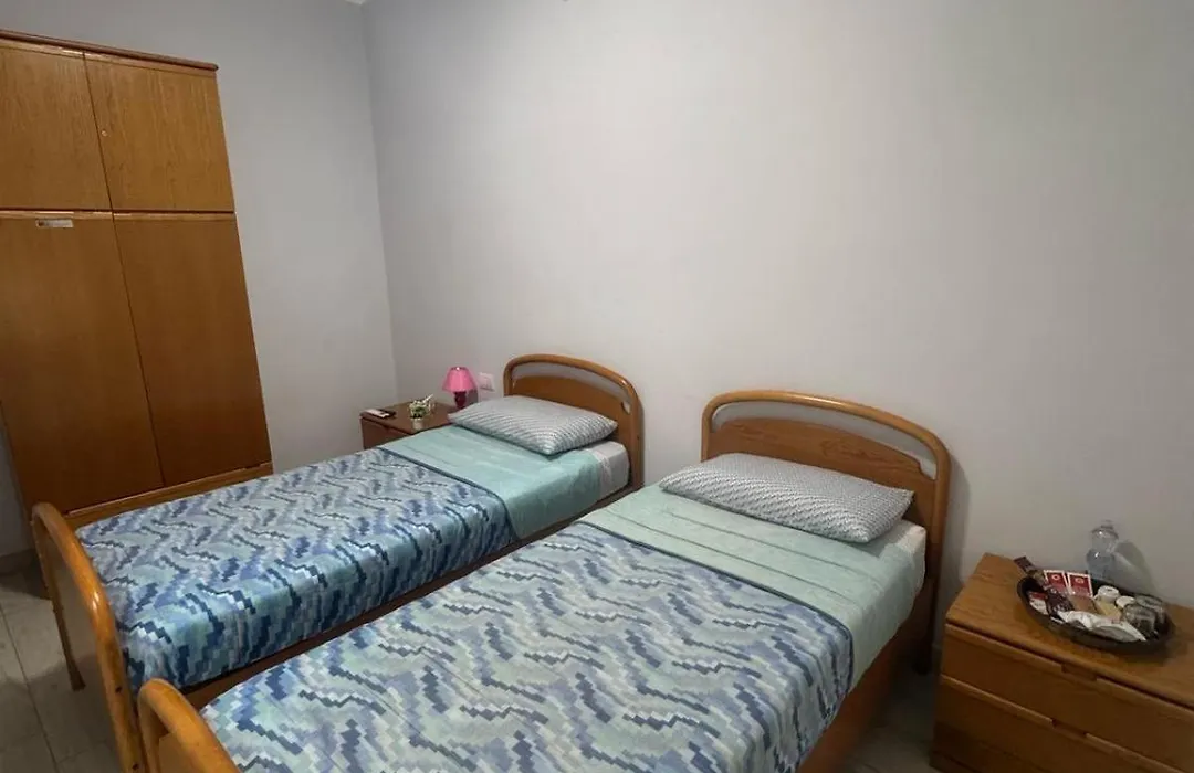 Sweet Stay-1