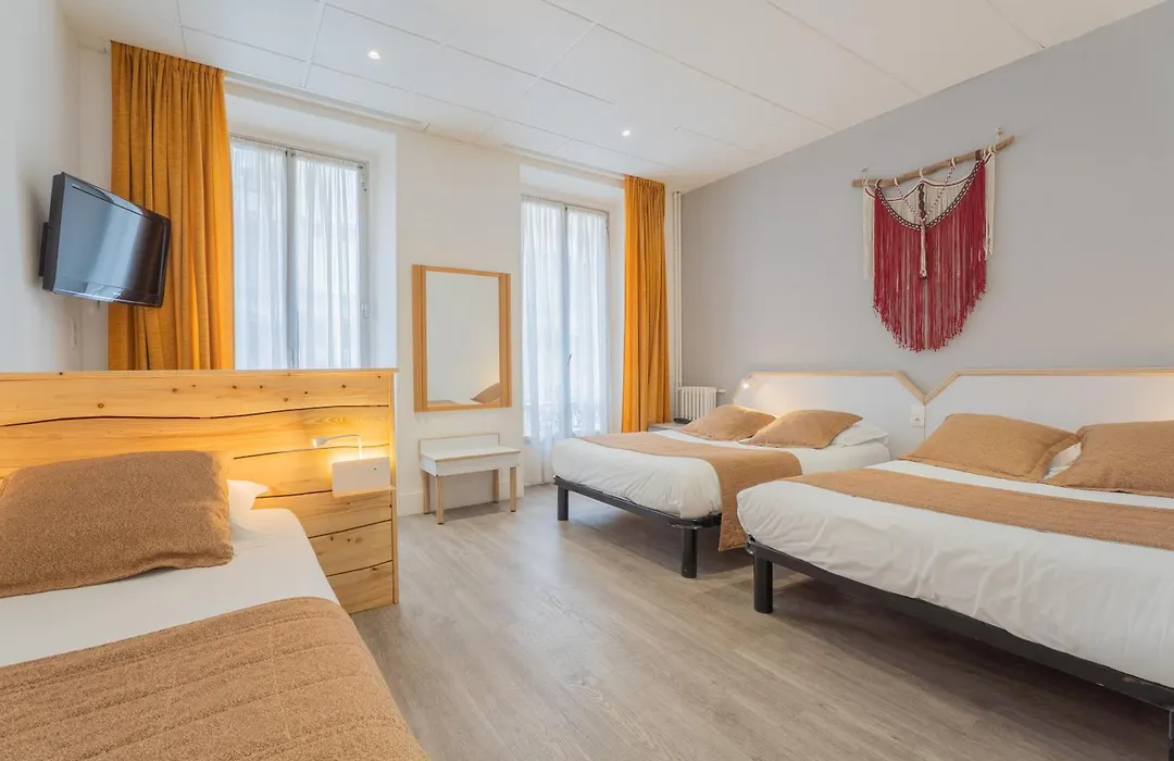 Hotel Busby-1