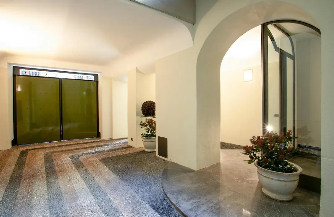 Palazzo ALM-1