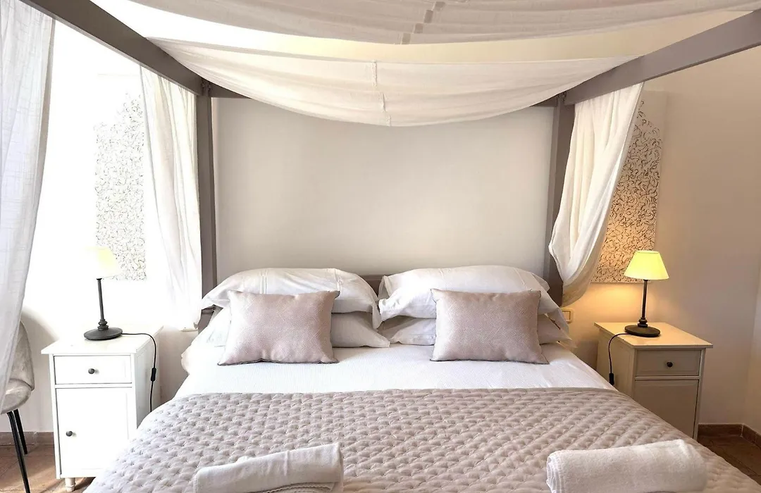 Aenea'S B&B-1
